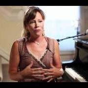 Der musikalische text SCIENTISTS IN JAPAN von SARA GROVES ist auch in dem Album vorhanden Invisible empires (2011)