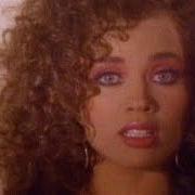 Der musikalische text WHATEVER HAPPENS von VANESSA WILLIAMS ist auch in dem Album vorhanden The right stuff (1988)