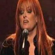 Der musikalische text IS IT OVER YET von WYNONNA ist auch in dem Album vorhanden Her story: scenes from a lifetime (2005)