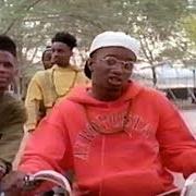 Der musikalische text MR. HOOD GETS A HAIRCUT von KMD ist auch in dem Album vorhanden The best of kmd (2004)