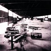 Der musikalische text DEFINITION OF A BAND (INTRO) von MINT CONDITION ist auch in dem Album vorhanden Definition of a band (1996)