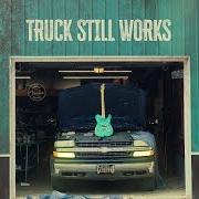 Der musikalische text TRUCK STILL WORKS von BRAD PAISLEY ist auch in dem Album vorhanden Truck still works (2025)