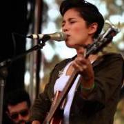 Der musikalische text SUMMIT von KINA GRANNIS ist auch in dem Album vorhanden Summit (2025)