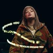 Der musikalische text REVOLVE AROUND YOU von LOLA YOUNG ist auch in dem Album vorhanden My mind wanders and sometimes leaves completely (2023)