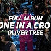 Der musikalische text FAIRWEATHER FRIENDS von OLIVER TREE ist auch in dem Album vorhanden Alone in a crowd (2023)